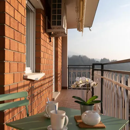 Mamma Ciccia - Amoro With Beautiful Terrace Lägenhet Galbiate